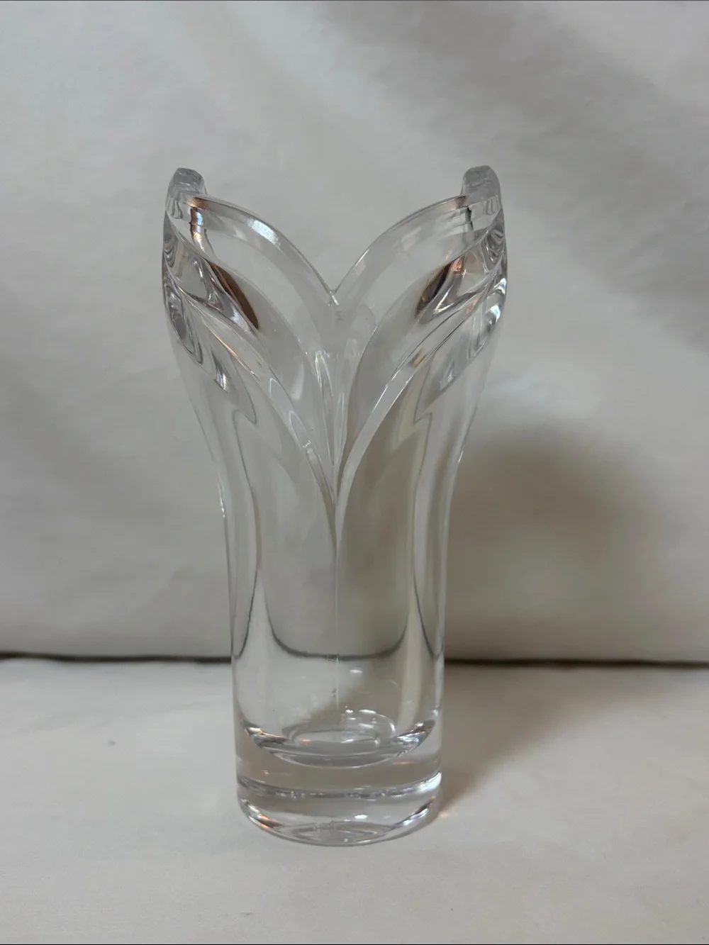 Mikasa “Ramona” Clear Glass Tulip-Top Vase